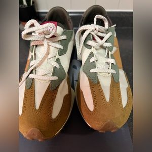 New Balance 327 size 4 kids